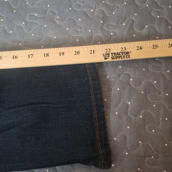 Bandolino Blue Cropped Jeans size 8 - Picture 5 of 5